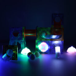 Magnetklotsid: 49-osaline valgustusega pallirada