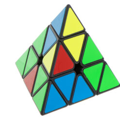 Värviline pyraminx ajutreeninguks lastele ja täiskasvanutele