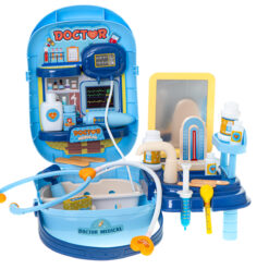 Arsti mängukomplekt avatud kohvriga