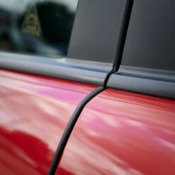 Autoukse servakaitse teip 10m must isekleepuv