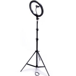 LED-rõngaslamp koos statiiviga