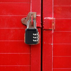 Koodlukuga taba mõõtudega 5x2,5 cm