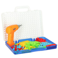 Konstruktor trelli ja kruvidega kohvris