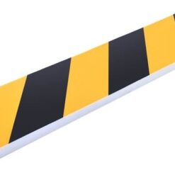 Isekleepuv autoukse kaitsepadi Soodukas.Com