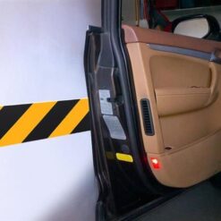 Isekleepuv autoukse kaitsepadi Soodukas.Com