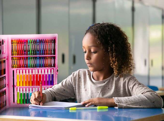 168-osaline kunstikomplekt kohvris – Soodukas.Com 168-osaline kunstikomplekt kohvris - Image 13