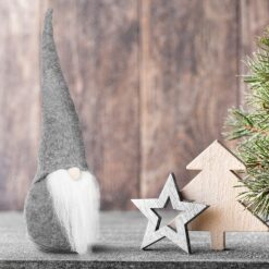 Standing gray gnome – Soodukas.Com Standing gray gnome Soodukas.Com