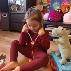 Puidust arsti ja hambaarsti mängukomplekt Soodukas.Com