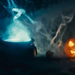 Halloweeni ämblikuvõrk ämblikega Soodukas.Com