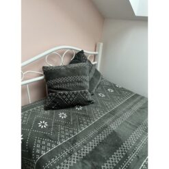 Pehme soe tekk koos padjapüüridega 160x200cm – Soodukas.Com Pehme soe tekk koos padjapüüridega 160x200cm Soodukas.Com