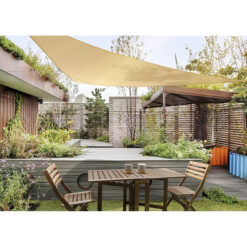 Kolmnurkne päikesevarju puri Soodukas.Com