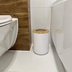 Valge vannitoatarvikute komplekt Soodukas.Com