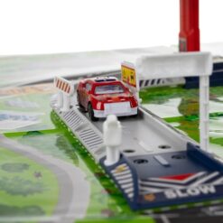 Neljakorruseline liftiga parkimismaja + autod ja helikopter Soodukas.Com