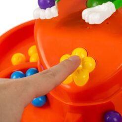 Tantsiv Sadajalgne Pallimäng Soodukas.Com