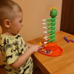 Tantsiv Sadajalgne Pallimäng Soodukas.Com