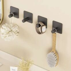 Isekleepuvad nagid vannituppa Soodukas.Com