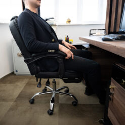 Kontoritool jalatoe ja lamamisfunktsiooniga Soodukas.Com