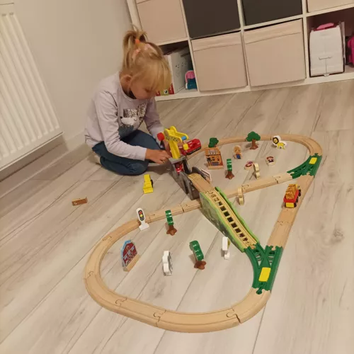 Puidust raudtee isesõitva rongi, laadimisjaama ja paljude lisadega – Soodukas.Com Puidust raudtee isesõitva rongi, laadimisjaama ja paljude lisadega - Image 15