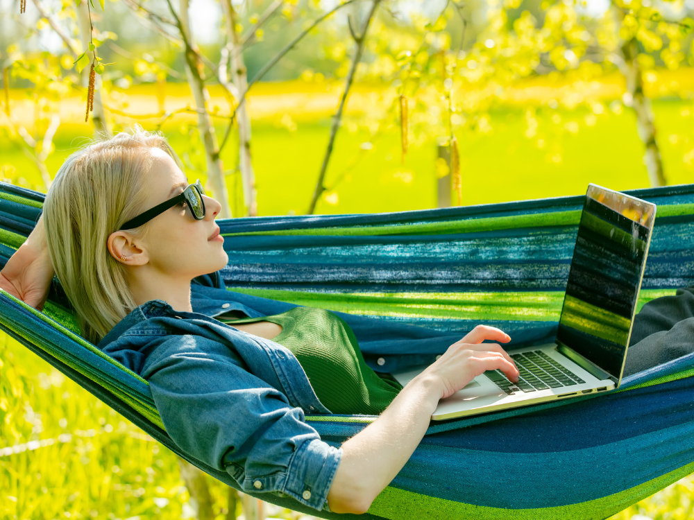 Hamak ogrodowy wzmocniony w paski kolorowy drewno bujak huśtawka 200 x 80 – Soodukas.Com Hamak ogrodowy wzmocniony w paski kolorowy drewno bujak huśtawka 200 x 80 - Image 6