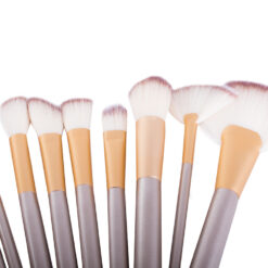 Professionaalne meigipintslite komplekt – Soodukas.Com Professionaalne meigipintslite komplekt Soodukas.Com