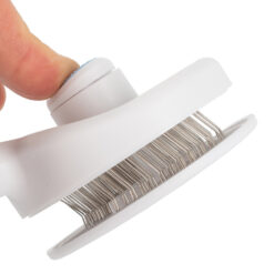 Isepuhastuv lemmiklooma karvahari Soodukas.Com