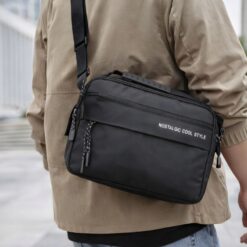 Meeste õlakott / crossbody-kott reguleeritava rihmaga Soodukas.Com